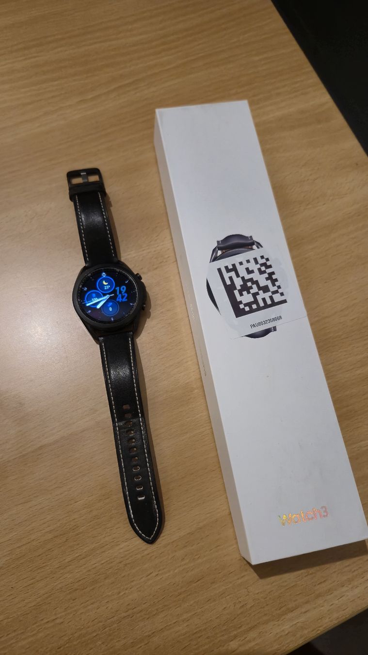 Samsung Smartwatch: Samsung Galaxy Watch 3 – Nuovo e nell'imballaggio originale da Grandvillard venduto da SL-Modelcars