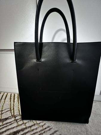 Schwarze Tasche