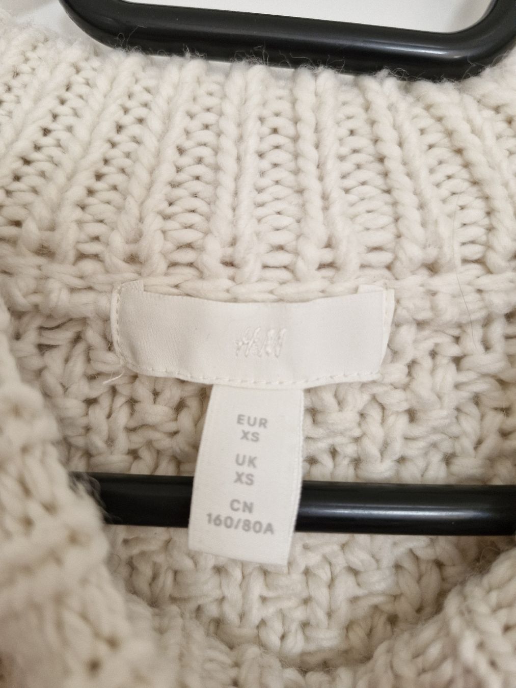 H&M Maglioni & Felpe: H&M Strickpullover, XS – Usato da Maienfeld venduto da Bounty2016 2