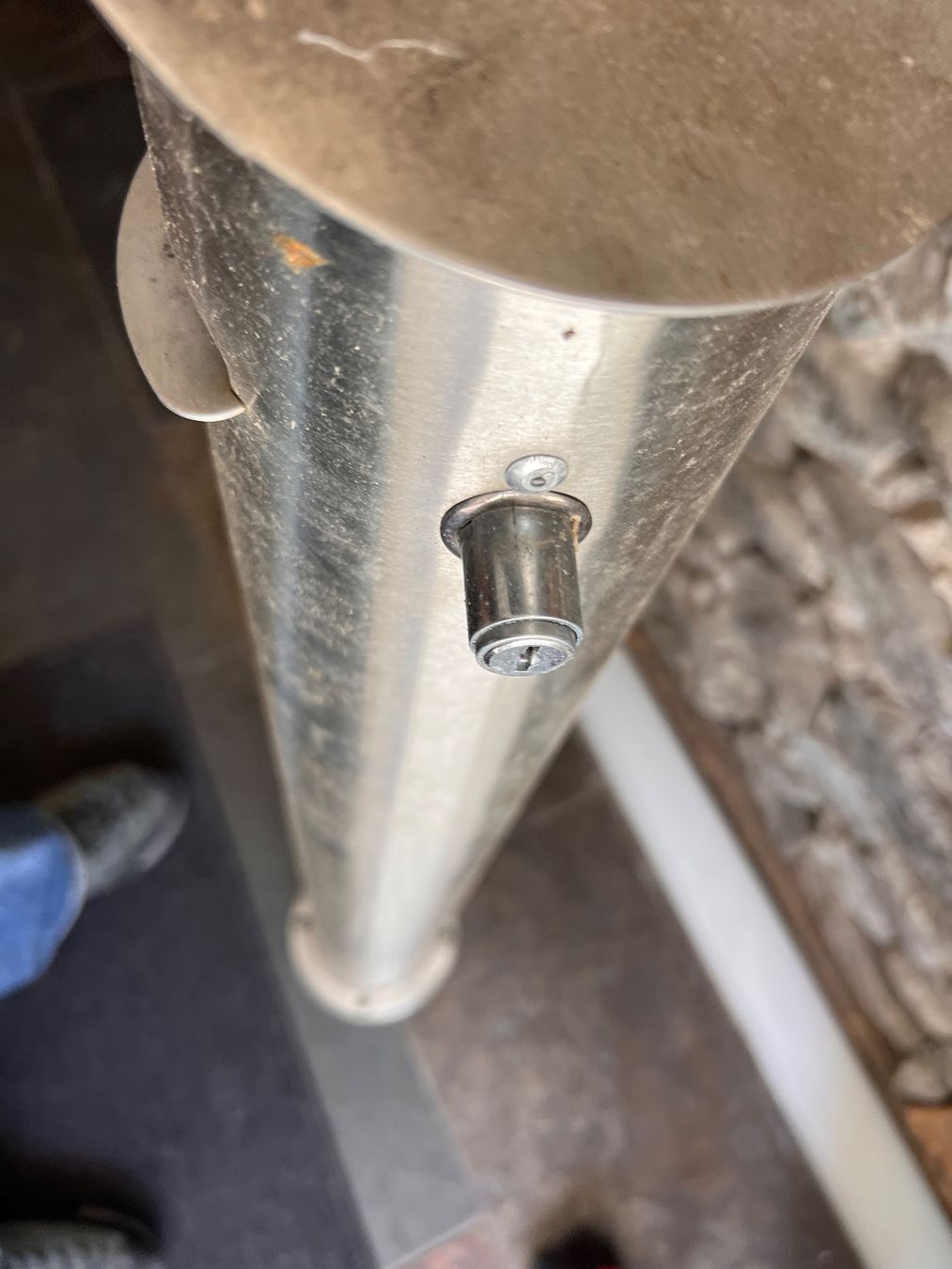 Aschenbecher: Aschenbecher Säule – Neu (gemäss Beschreibung) aus Andermatt von free2film 1