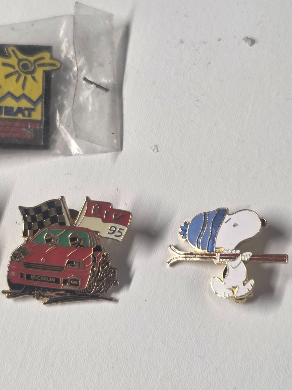 Spille & Fermagli: Lot de pins – Usato da Conthey venduto da greenday85 3