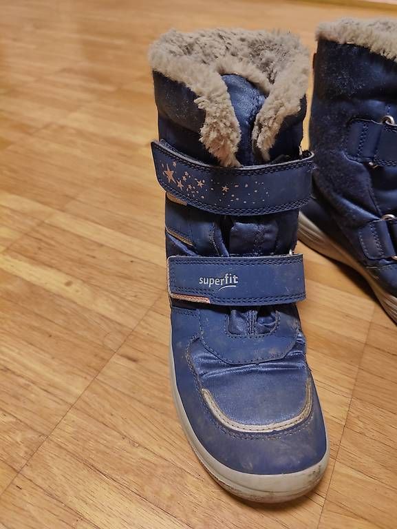 Chaussures garçon: Kinder Winterschuhe Superfit – D'occasion à Sempach par PascalZelli