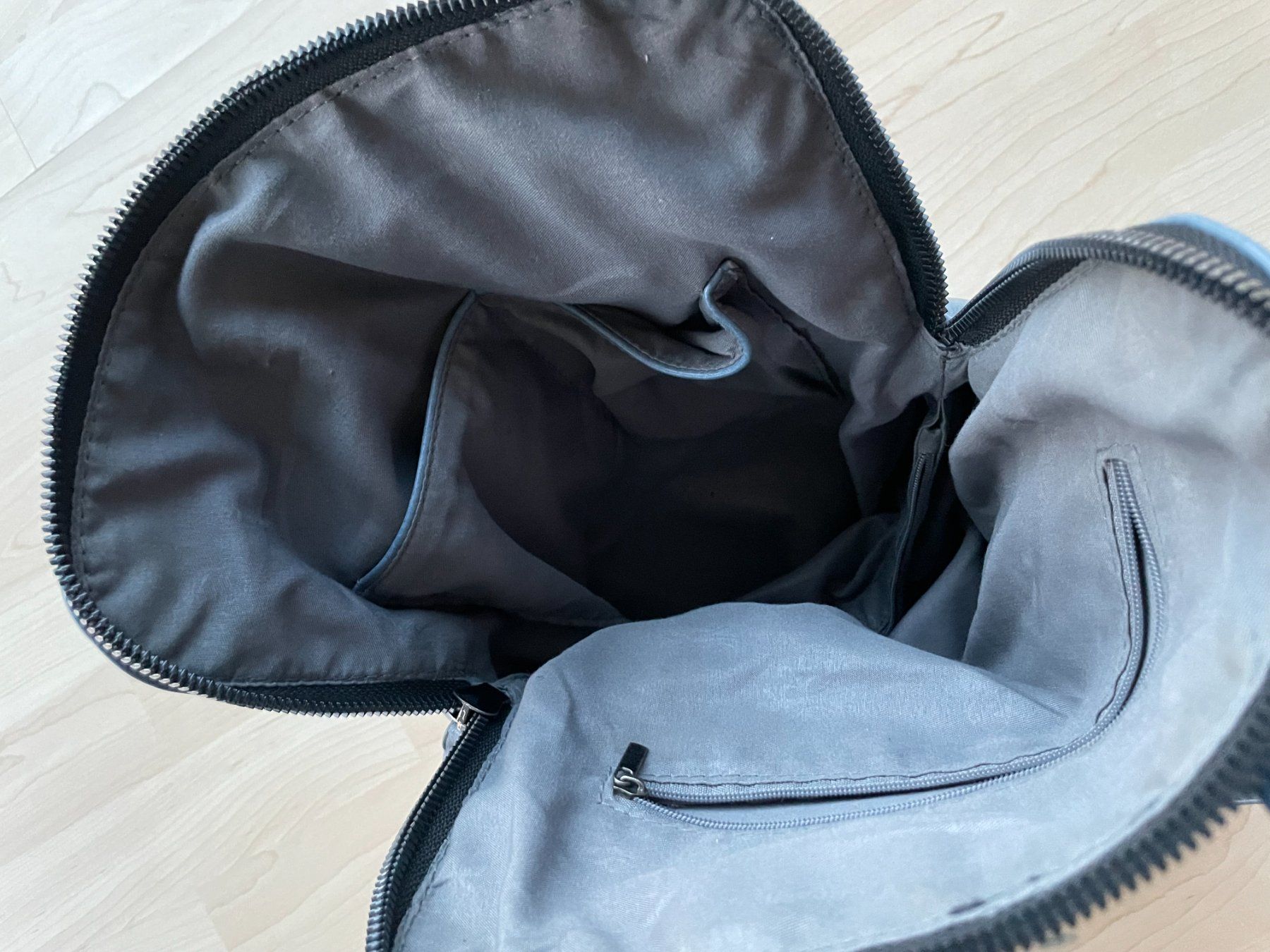 Zaini: Lederrucksack/-tasche, robust, edel, elegant, sportlich, uni – Usato da Amriswil venduto da fit8580 5