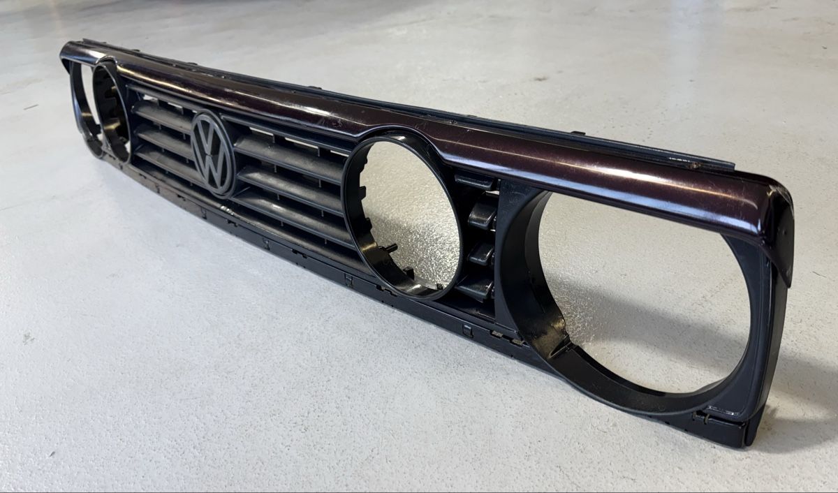 VW Alle Autoersatzteile: VW Golf 2 GTI G60,16v Kühlergrill – Gebraucht aus Niederhasli von Ajlina1212 2