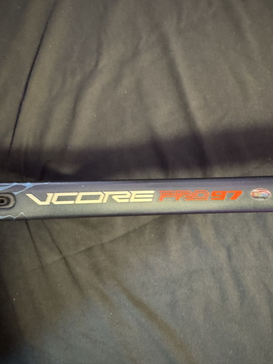 Yonex Racchette: Yonex VCORE PRO97, 310g, Griffgrösse 3 – Usato da Wettingen venduto da Chuljaa 1