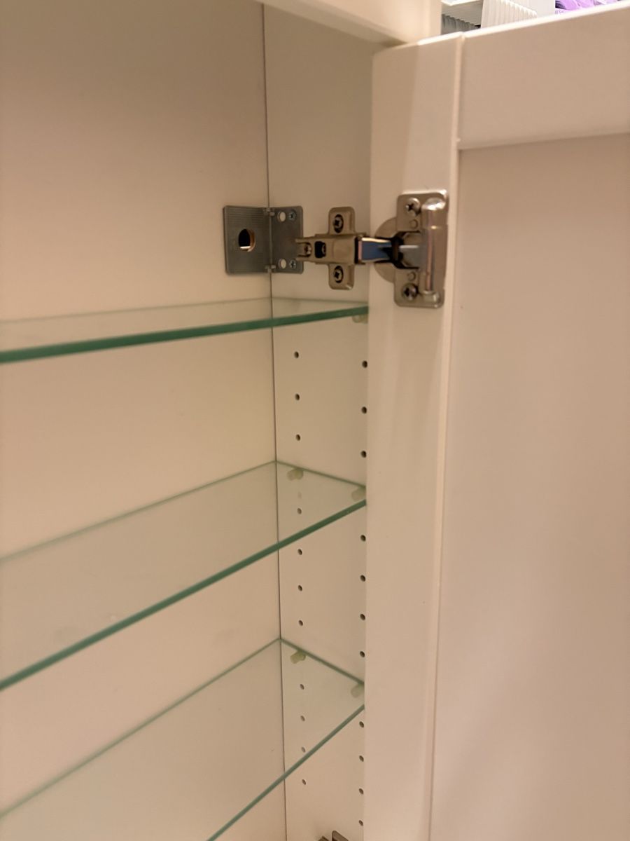 Armoires miroirs: Spiegelschrank – D'occasion à Lindau par Porci 2
