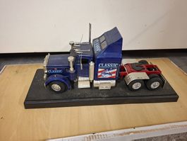 Modell Lastwagen Classic blau mit Auflieger Display Zustand