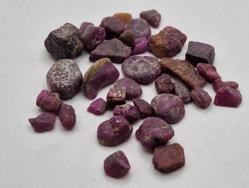 Rubin roh Lot total 108ct. (4) (Neu und originalverpackt) in Winterthur ...