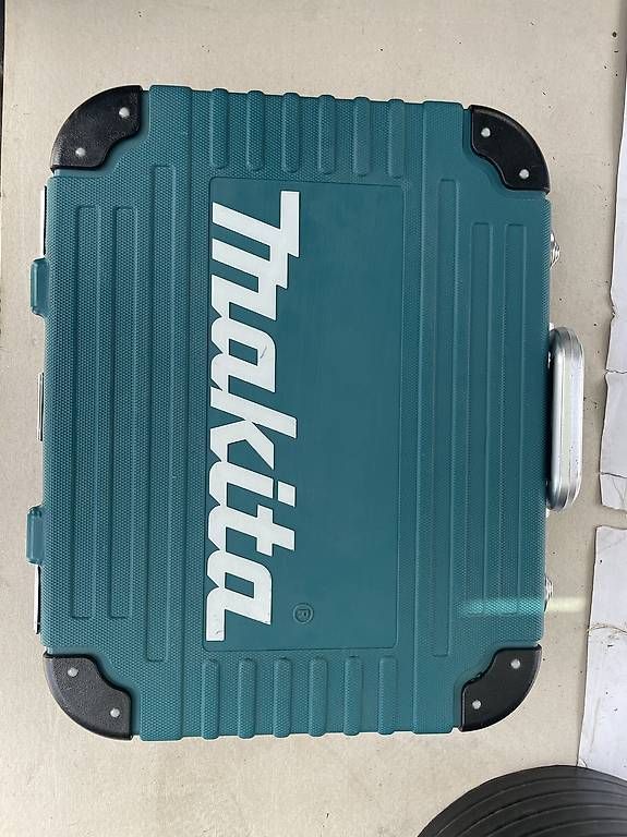 Makita Tutti gli attrezzi: Makita Werkzeugkoffer – Usato da Alchenflüh venduto da christofbraun91 3