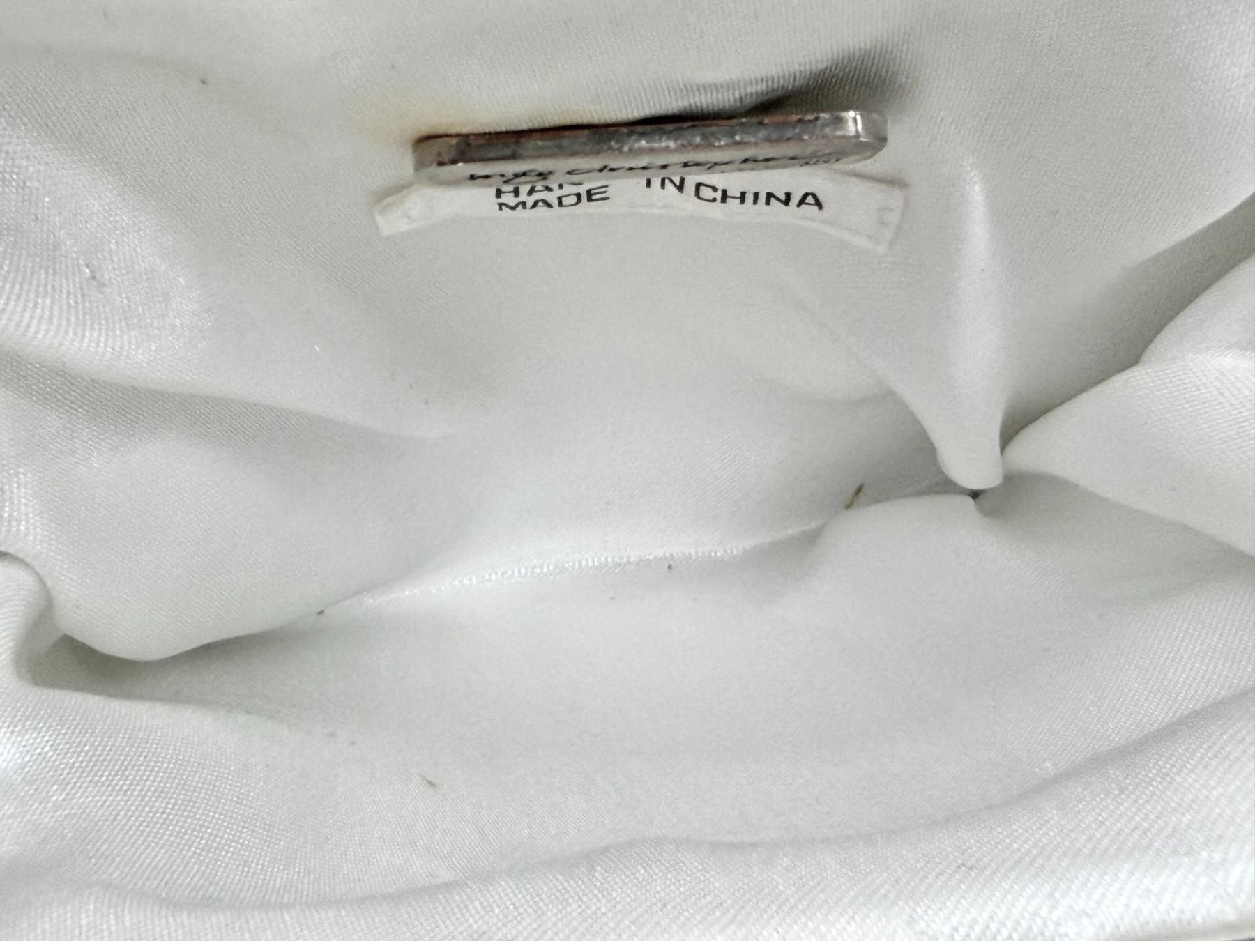 Borse da donna: Sac à main vintage Inge Christopher perlé argenté – Usato da Morges venduto da vintiques 9