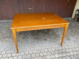 Holztisch