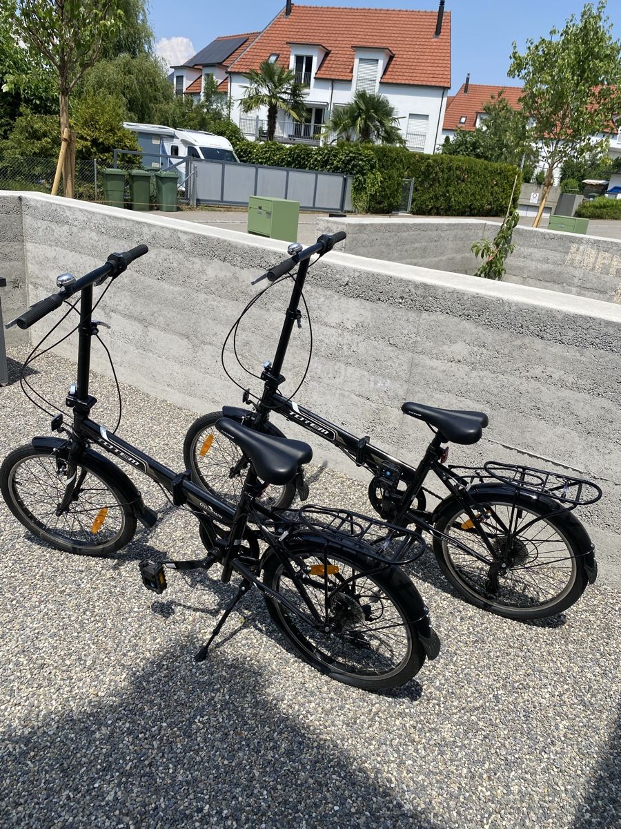 Velos: Zwei Klappvelo 20" schwarz – Gebraucht aus Dietikon von 8142_Adina 2