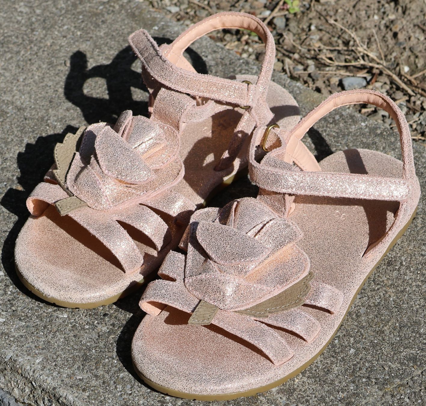 Chaussures filles: Mädchen Donsje Sandalen 33 – D'occasion à Balzers par MinimenschMia