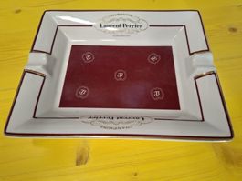 Aschenbecher Laurent Perrier Keramik weiss/bordeaux 
