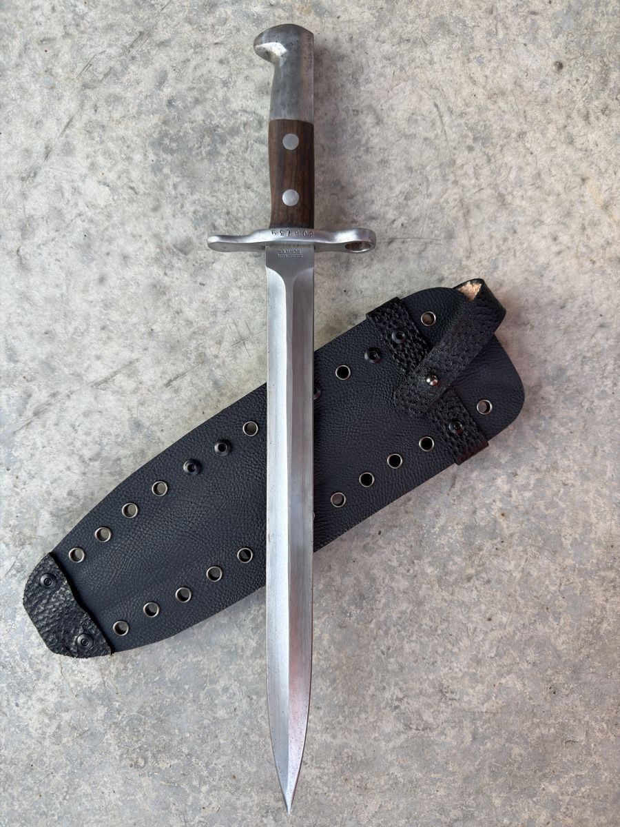 Couteaux militaires: M9 Bajonett mit Custom Kydex-Scheide & Horizontal Carry – D'occasion à Reinach AG par Rousseau_J