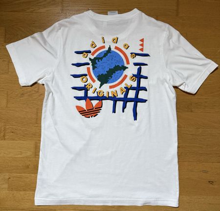 T-shirt adidas