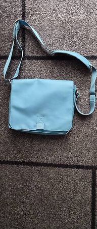 BREE Messenger Tasche Farbe Blau
