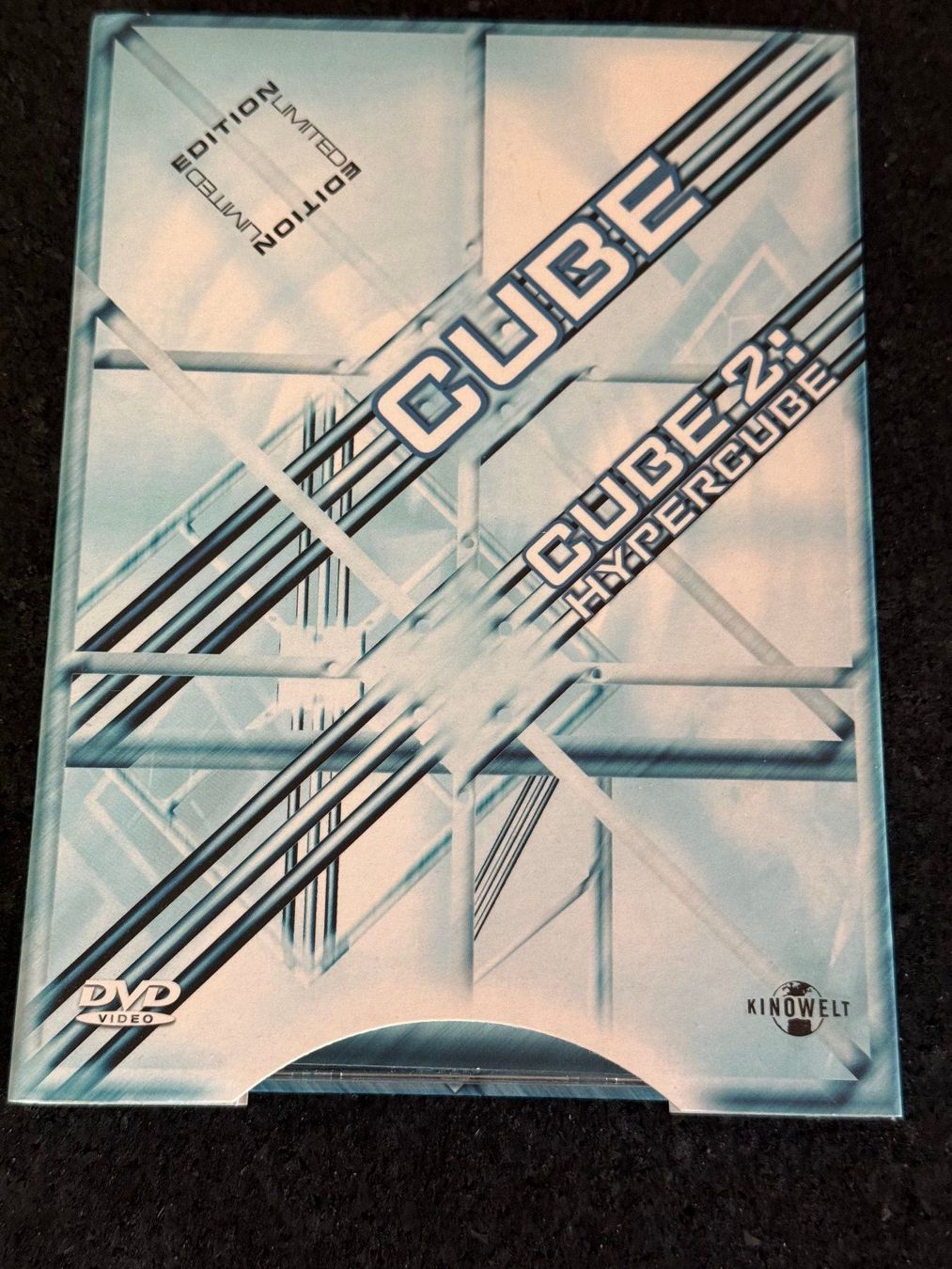 Tous les DVDs: CUBE / CUBE 2: Hypercube Limited Edition DVD's DE/EN – D'occasion à Fribourg par tschjoly