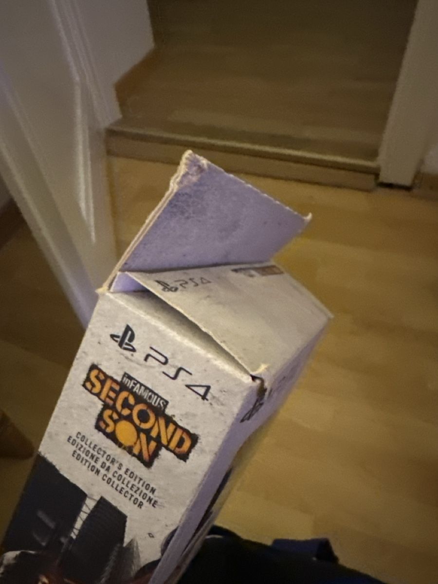 Spiele: Playstation 4 InFAMOUS Second Son Collector Edition – Gebraucht aus Penthalaz von Ya88 1