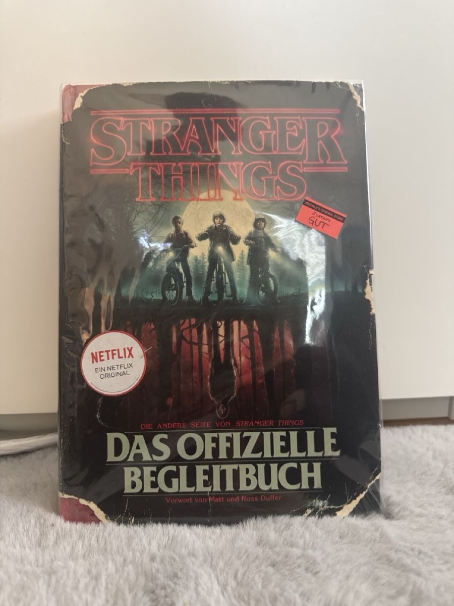 Libri: Stranger Things, das offizielle Begleitbuch  – Nuovo (secondo la descrizione) da Hünenberg See venduto da luc_lxp9