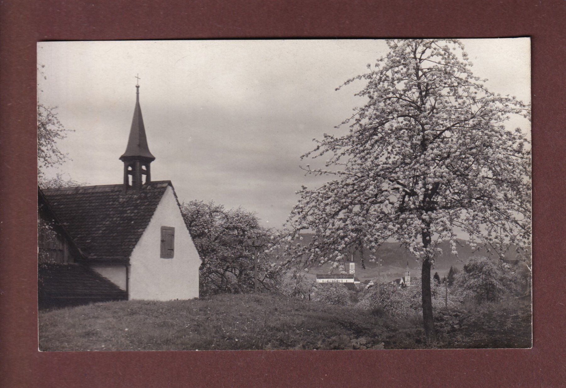 Ansichtskarten: Foto - KAPELLE – Gebraucht aus Pully von nicecards-shop
