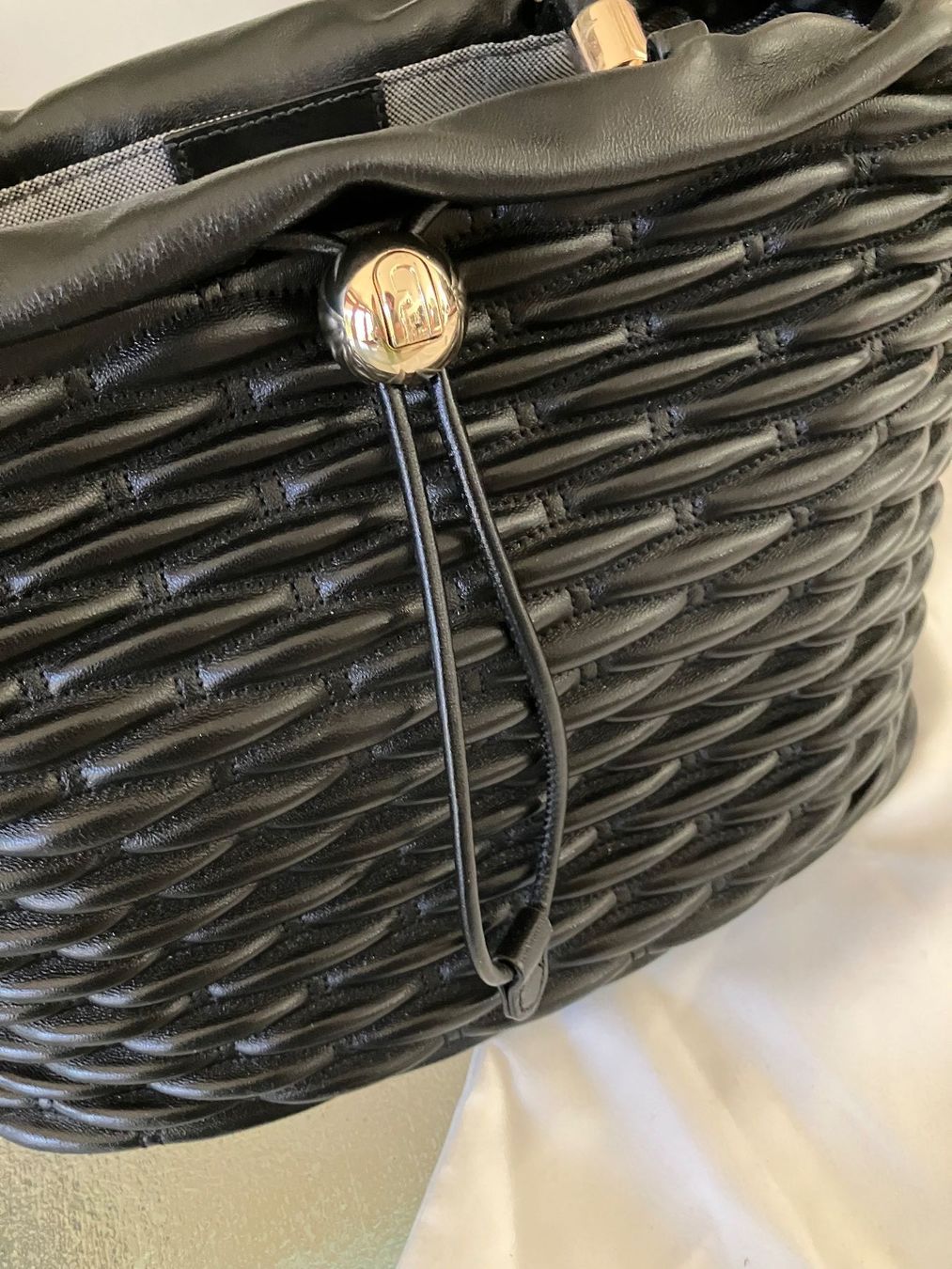 Furla Borse da donna: Borsa Furla nera – Usato da Rancate venduto da FiorAngela011 2