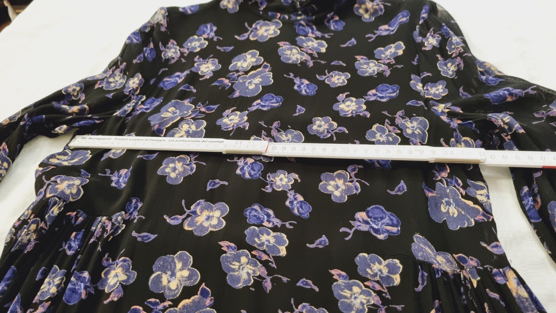 Ganni Vestiti: Wunderschönes "GANNI" Kleid Gr. 40 – Usato da Schneisingen venduto da backstore24 7
