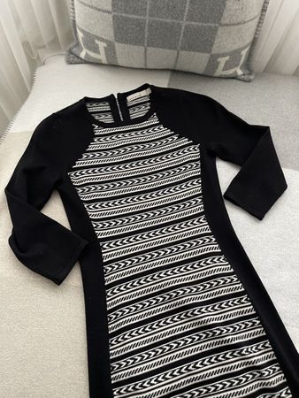 Karen Millen Strickkleid Gr. 34