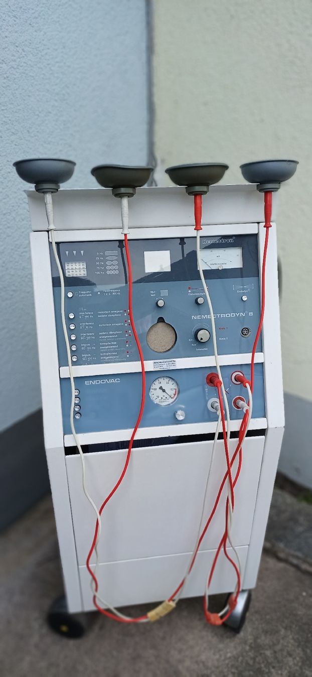 Dispositivi per massaggi: Nemectron Fritac EZ 25 Medizinalgerät – Usato da Grosswangen venduto da Geschenkberatung