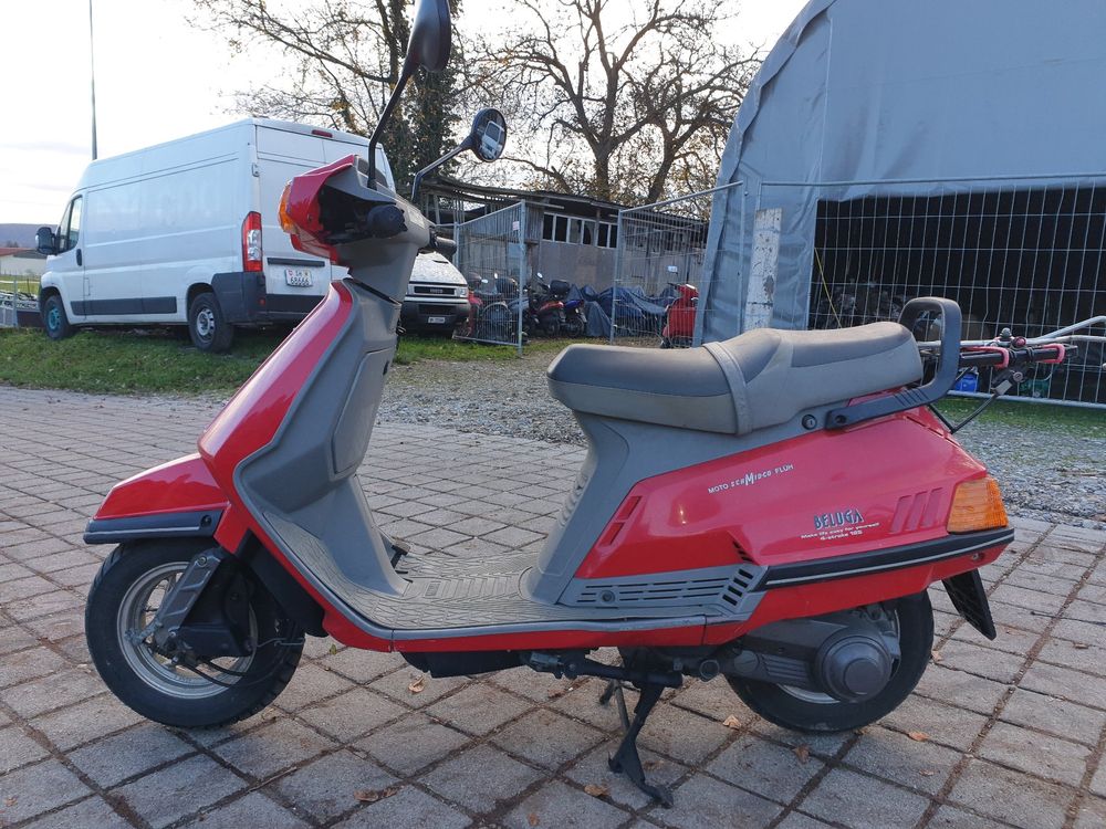 Cale-pied / Repose-pied Pour Yamaha XC 125 Beluga 4T - Occasion, Couleur Grise