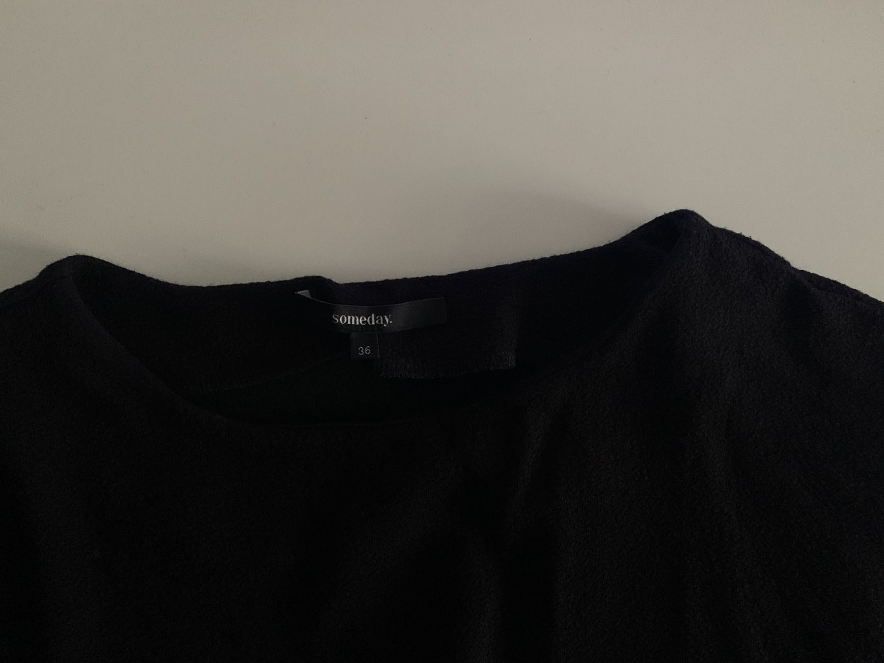 Someday Pulls & Sweat-shirts: SOMEDAY - Oberteil schwarz 36 – D'occasion à Zürich par Diazaio 3