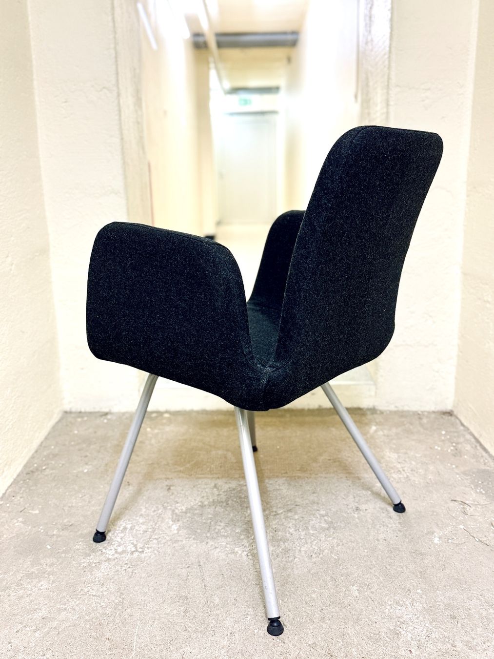 Stühle: 3 Chaises du bureau très confortable. Surface en velours – Gebraucht aus Morges von M-Store 1