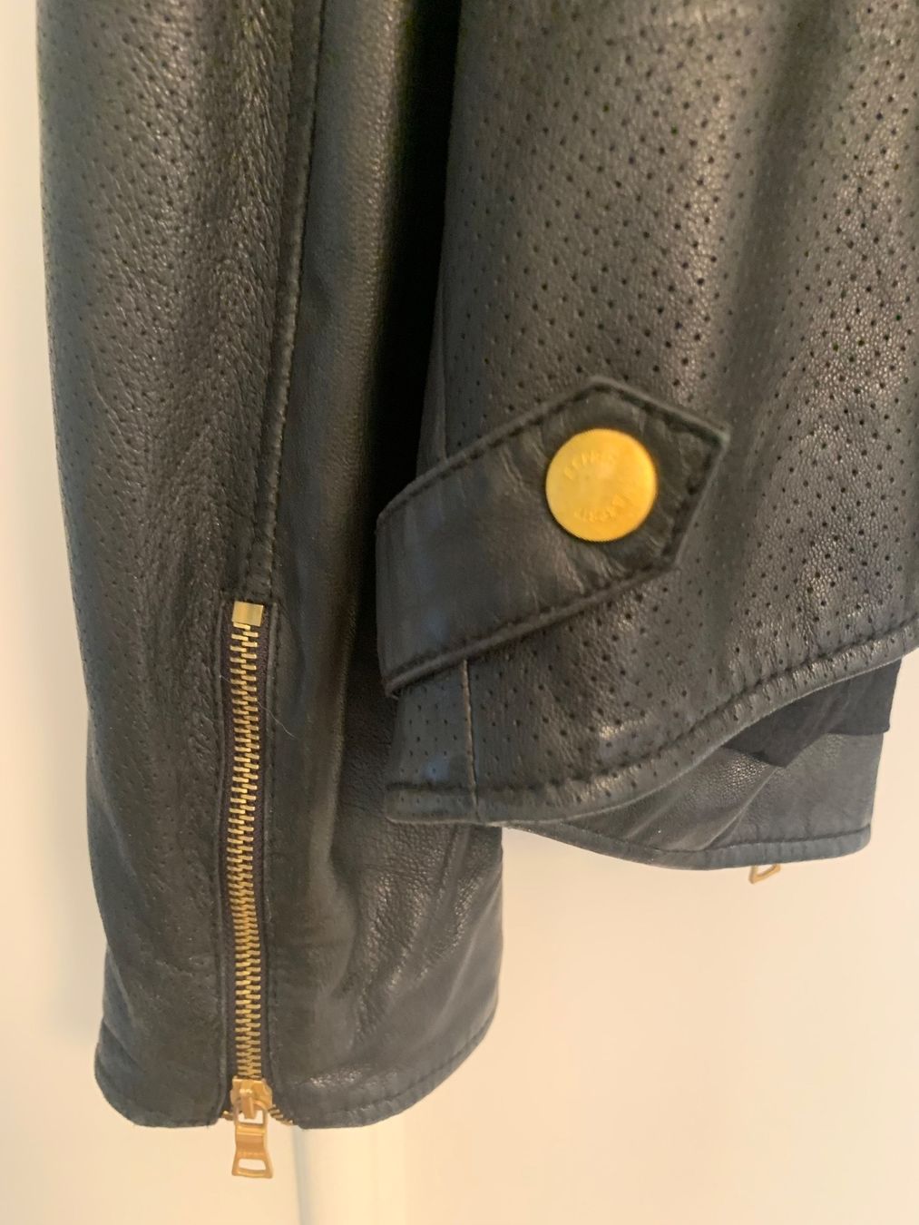 Giacche: Lederjacke ESPRIT: Lammleder, schwarz, Gr. 42, mit Etikett – Nuovo (secondo la descrizione) da Basel venduto da Interstellar85 5