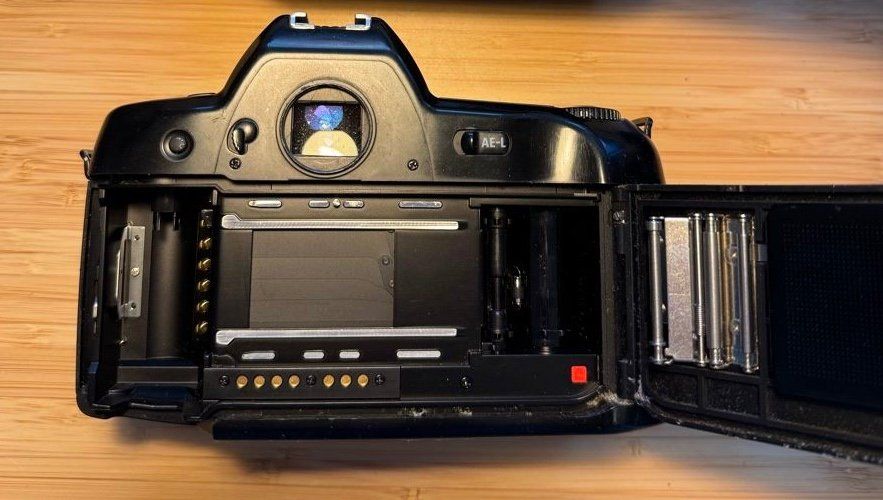 Nikon Appareil photo: Nikon F90X – D'occasion à Zürich par SalernoElia 2