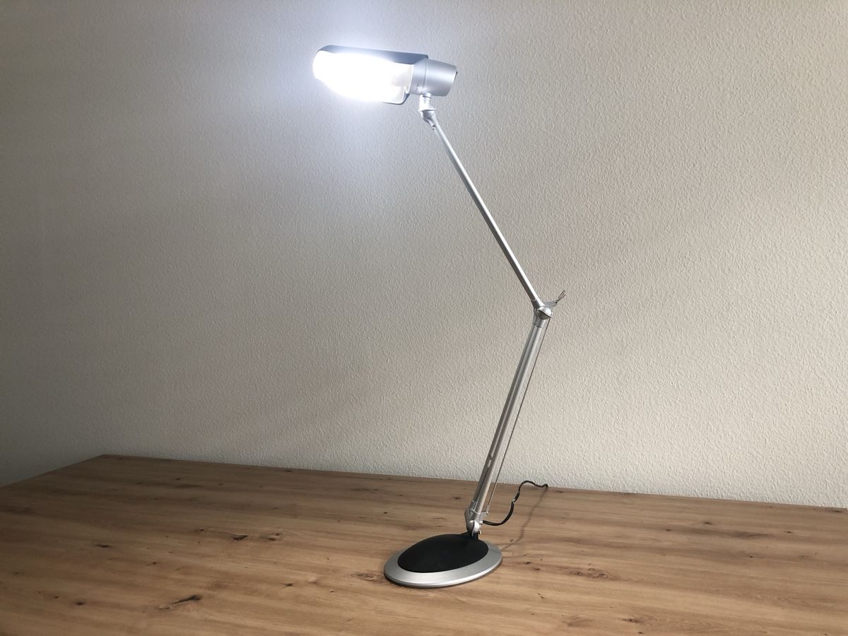 Lampes: Massive verstellbare Schreibtischlampe – D'occasion à Zürich par fontana 5