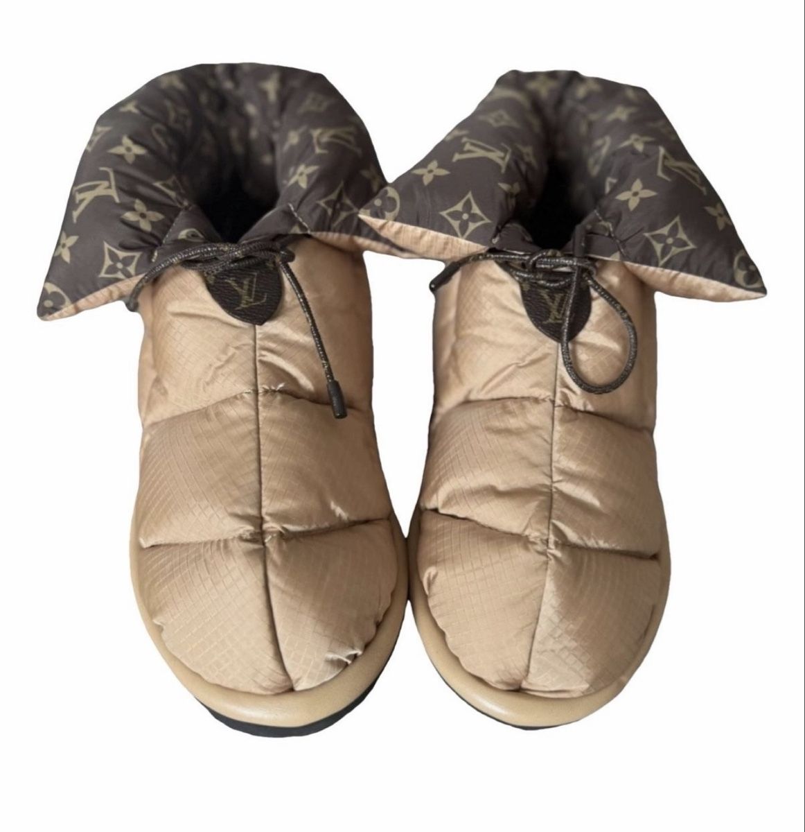 Louis Vuitton Scarpe da donna: Louis Vuitton winter boots  – Nuovo (secondo la descrizione) da Lausanne venduto da Loyal_8