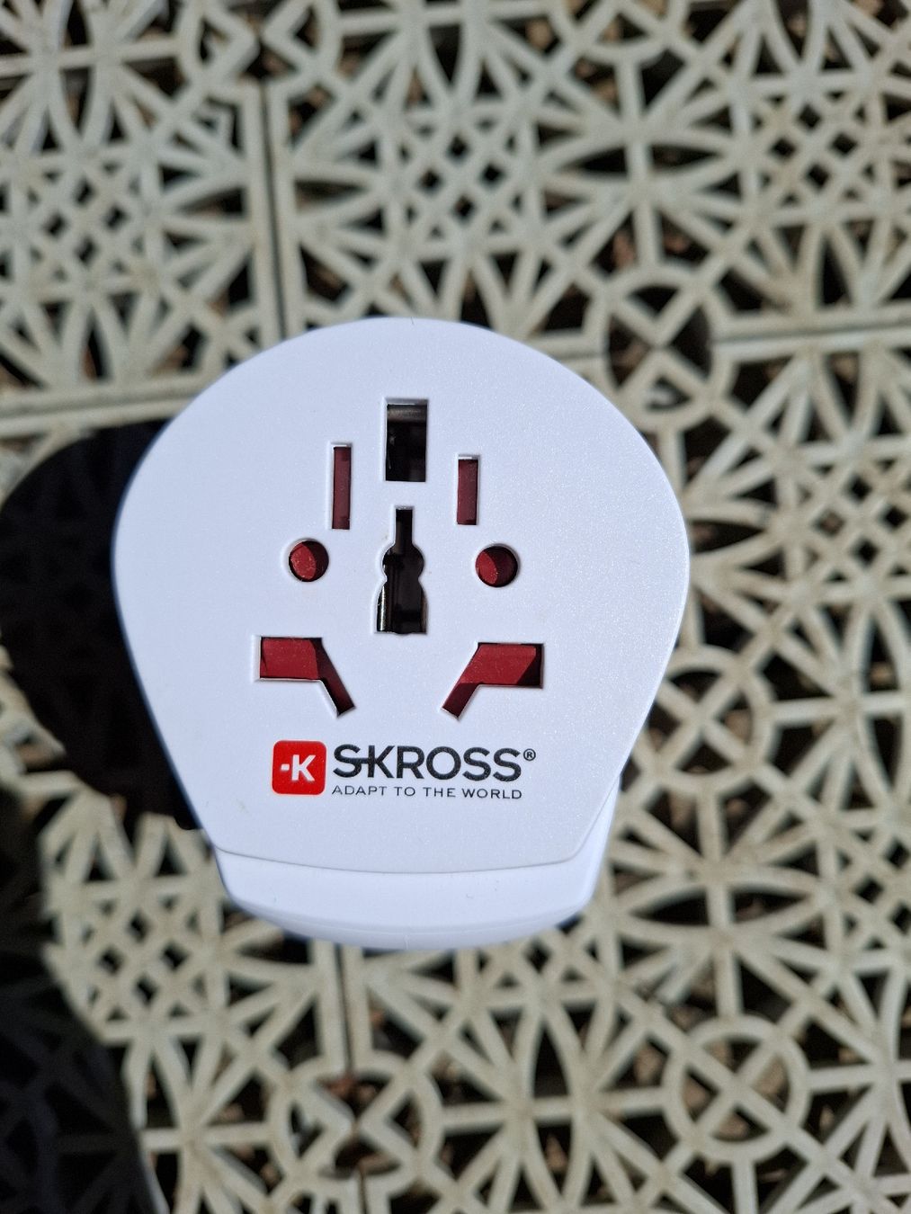 SKROSS Laufwerke & Adapter: Stromadapter-Skross- Weltweit-Strecker-strom Reisen – Gebraucht aus Niederstocken von Cocos_nut 2