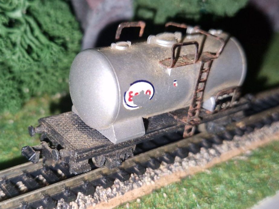 Lima Modellini di ferrovie: Lima Spur N Tankwagen "Esso" antik – Usato da Unterengstringen venduto da b.kaiser81 2