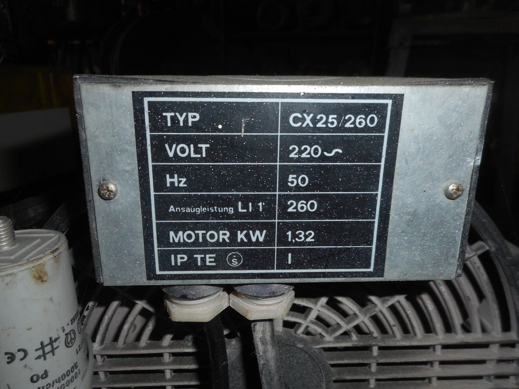 Compressori: Automatische Kompressor-Anlage 230 Volt – Usato da Niedergösgen venduto da motoren-meier 1