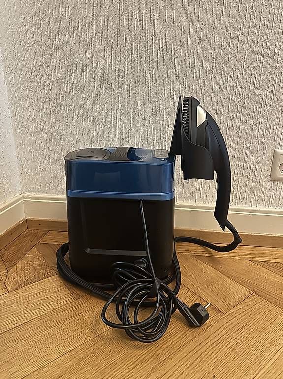 Rowenta Bügeleisen: Fer à repasser / Centrale vapeur Rowenta Cube – Gebraucht aus Lausanne von rit_7dlq 2