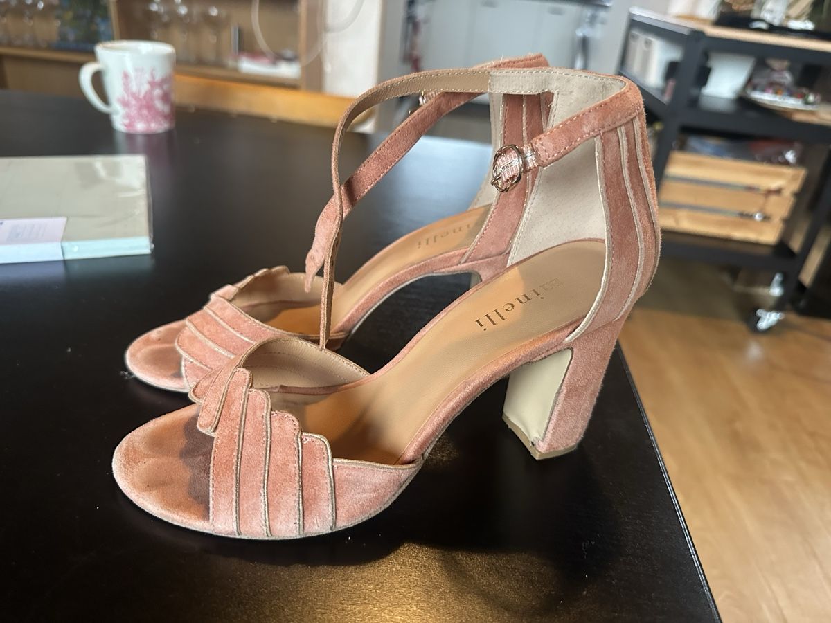 Damenschuhe: Minelli sandals – Gebraucht aus Zürich von honeybunny91