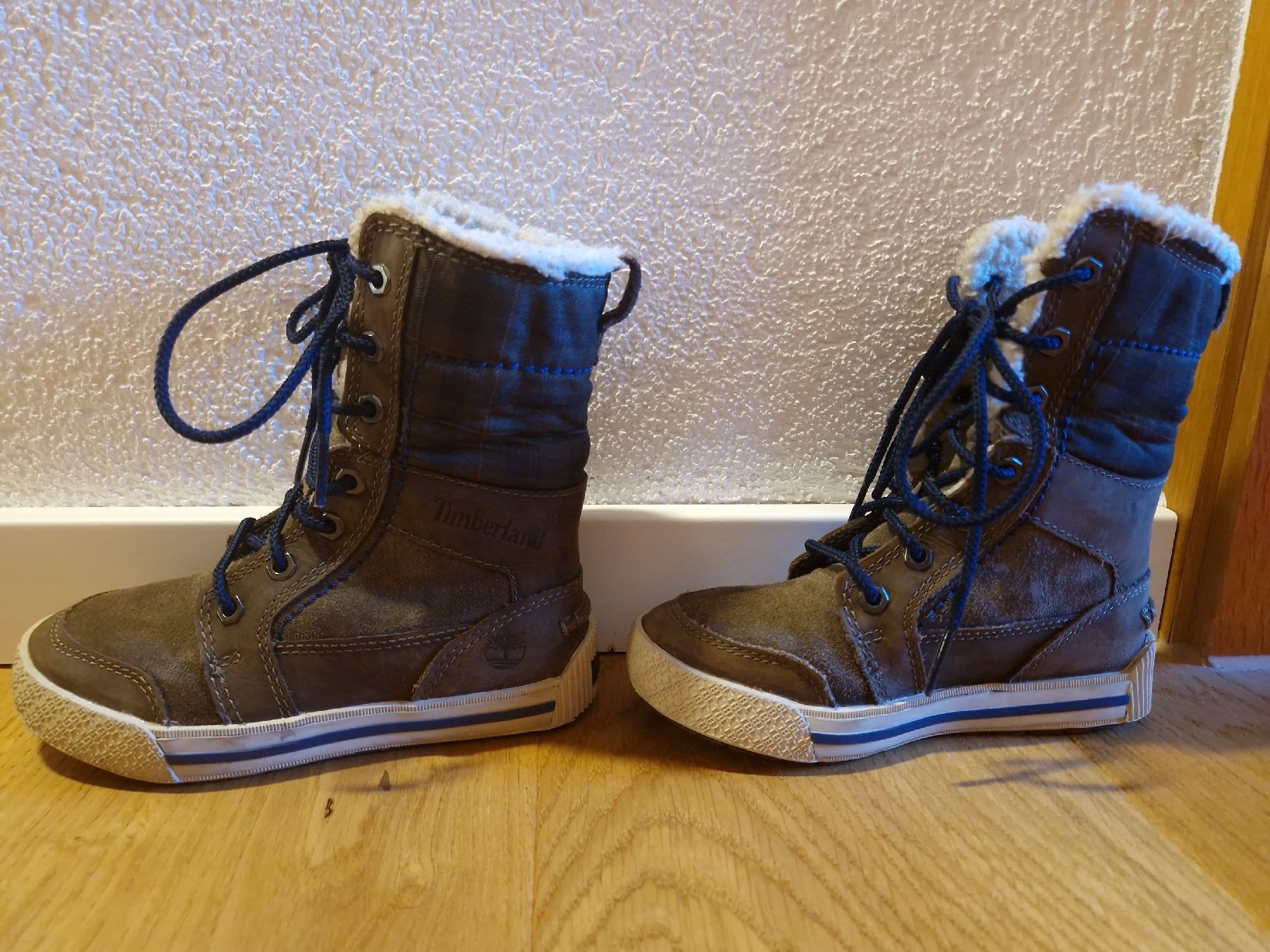 Timberland Scarpe per ragazze: Timberland Stiefel Mädchen Grösse 26.5 – Usato da Mellingen venduto da BiBi.16 4