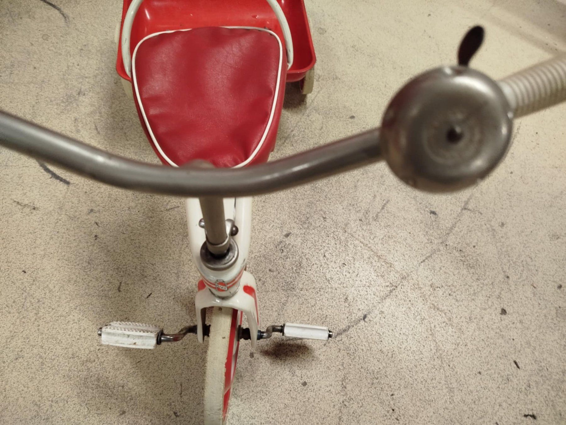 Fahrzeuge für Kinder: Tricycle ( nr 1 ) – Gebraucht aus La Chaux-de-Fonds von Emmaus2300CDF 7