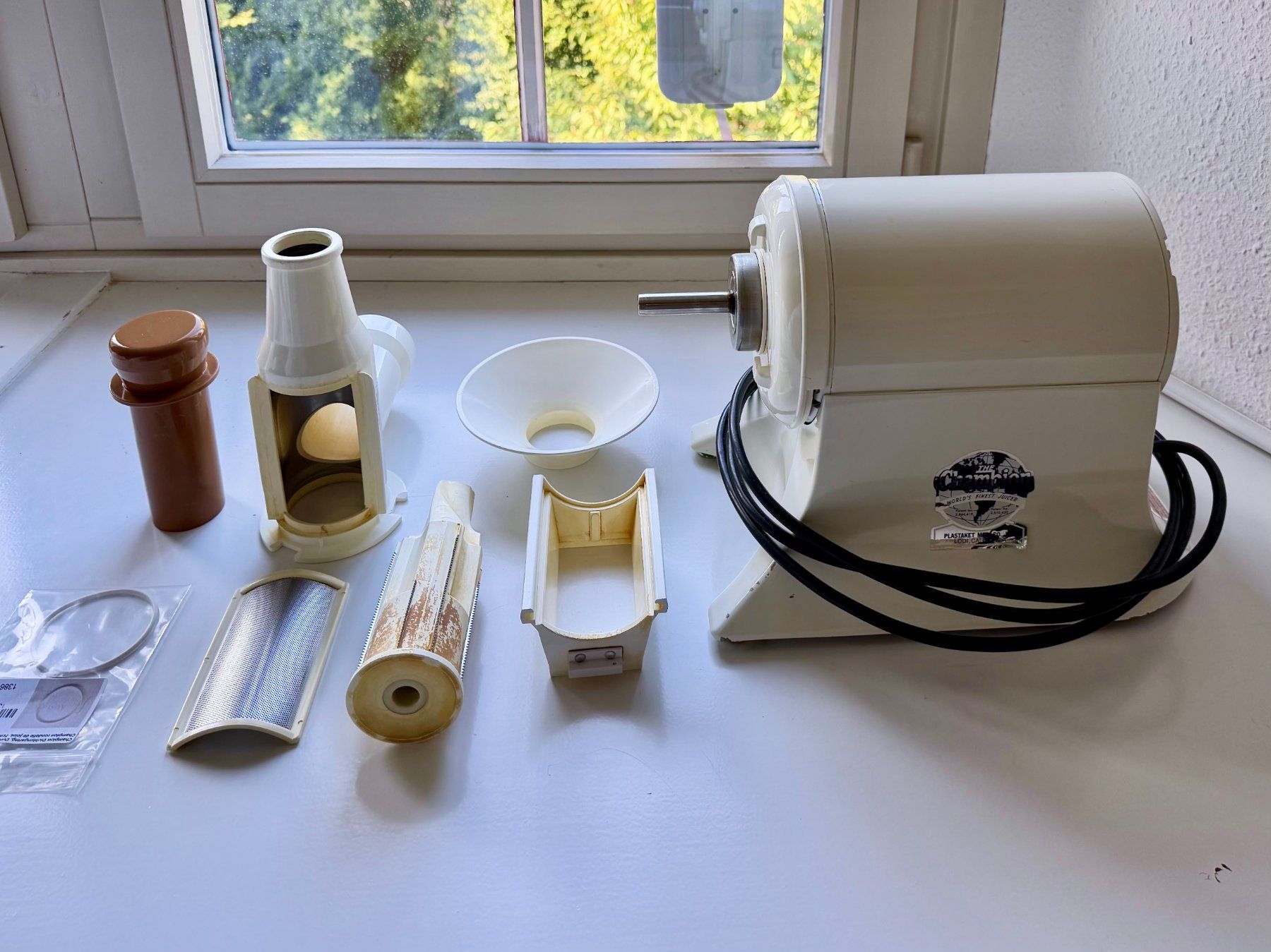 Elettrodomestici da cucina: champion juicer – Usato da Wädenswil venduto da ulimod