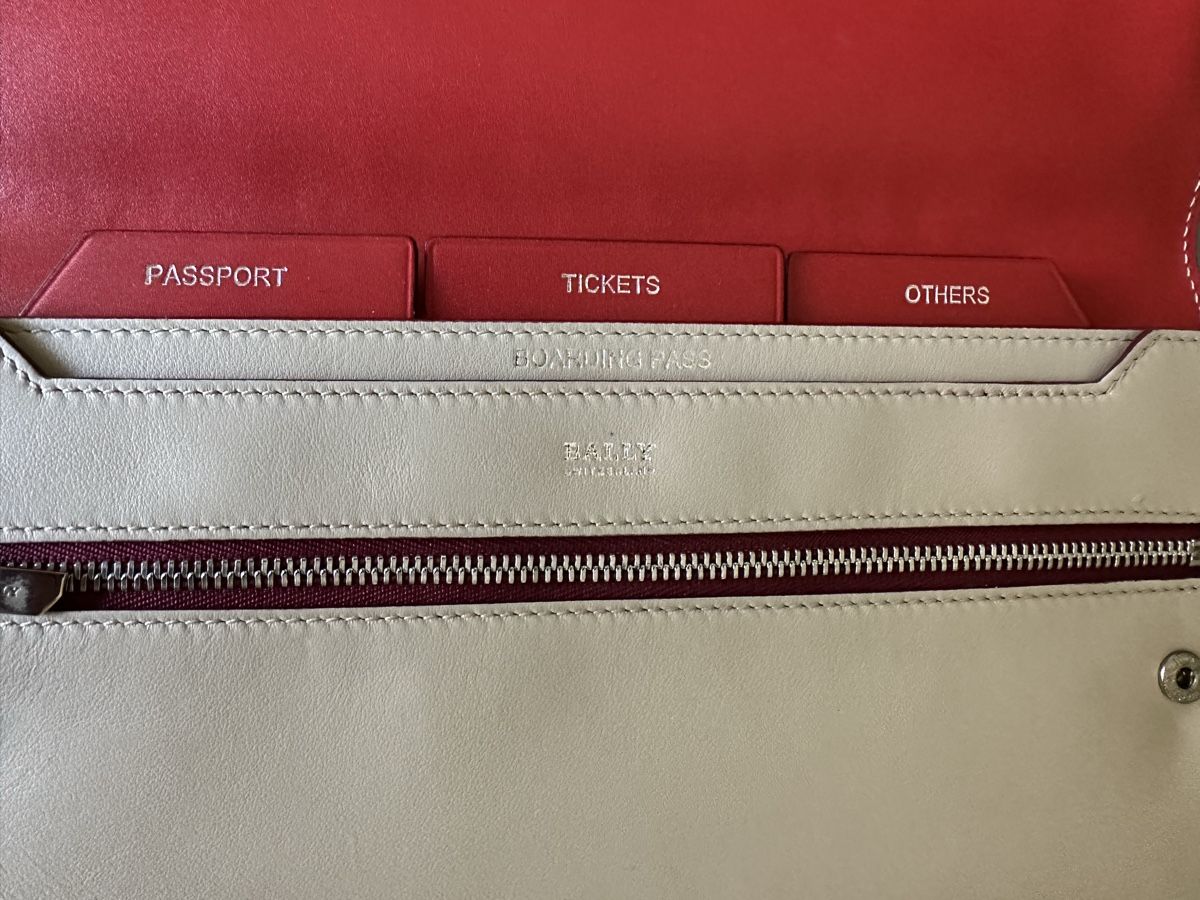 Bally Valigie & Borse: Porte documents cuir crème BALLY. – Usato da Genève venduto da Tom6 2
