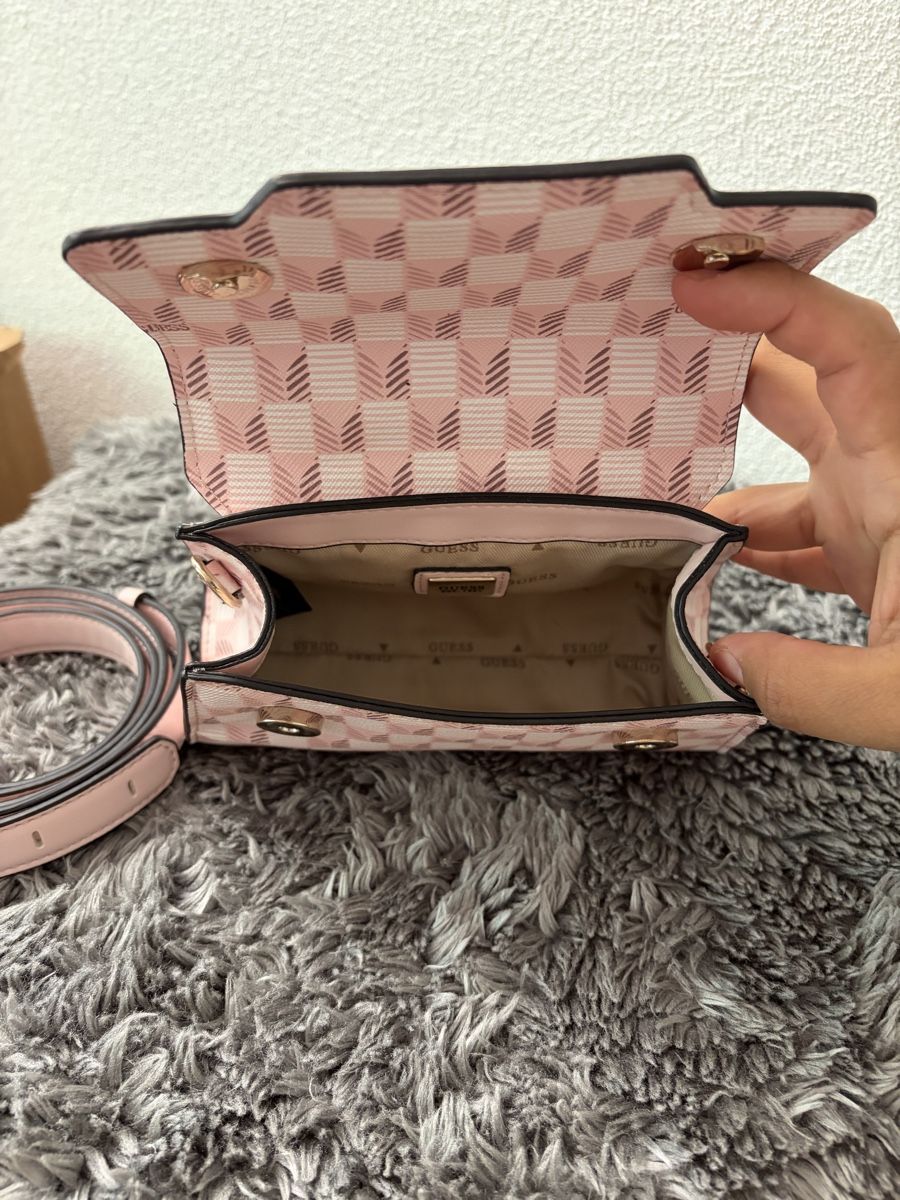 Guess Borse da donna: Guess Handtasche – Nuovo (secondo la descrizione) da Uhwiesen venduto da nessy 1