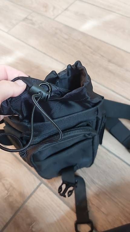 Borse: Gothic Oberschenkel-Tasche mit Totenkopf – Usato da Meiringen venduto da Flauschfarm