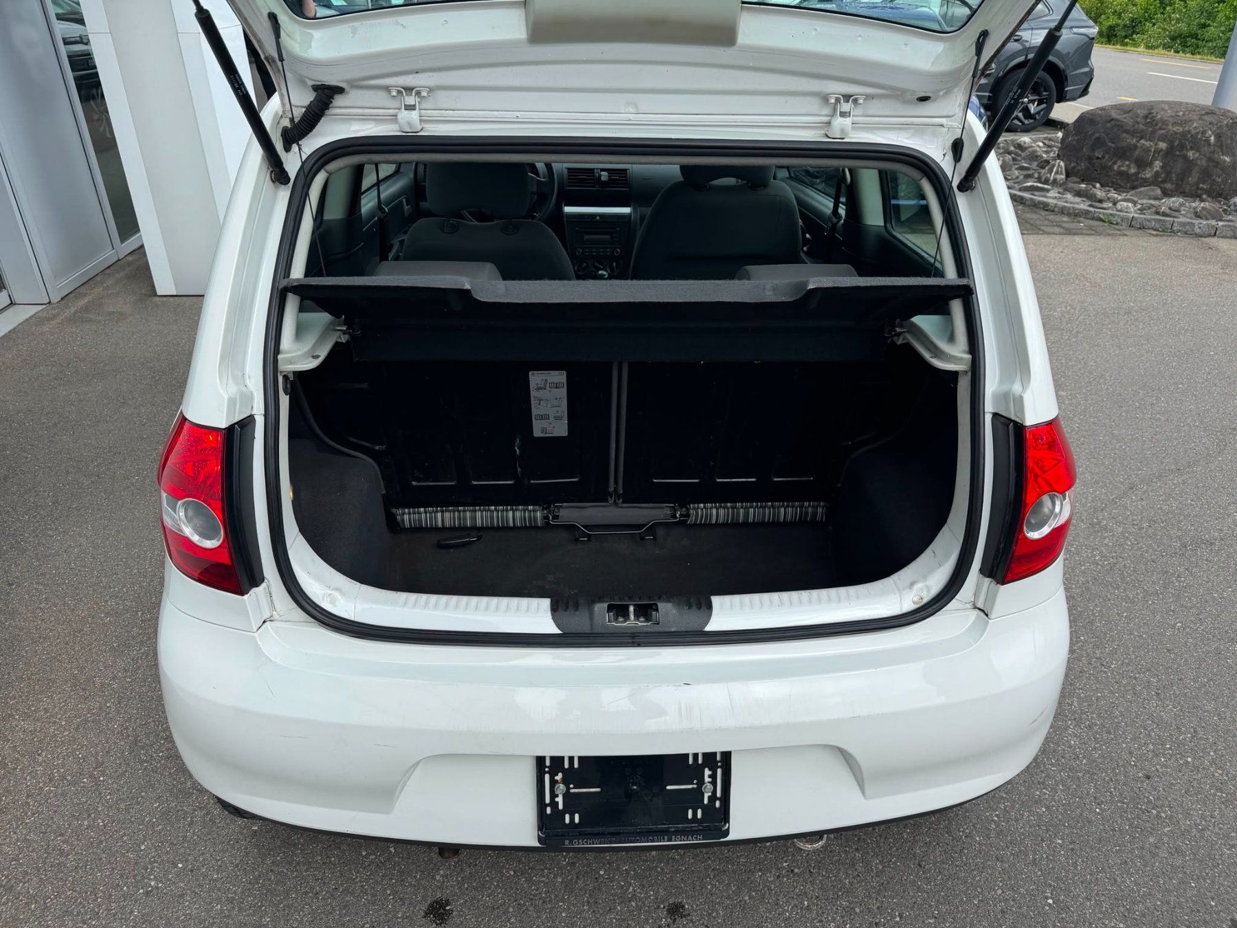 VW Automobili: VW Fox/1.2l Benzin/55PS/Handschaltung/Frontantrieb – Usato da Wittenbach venduto da rommel33 3