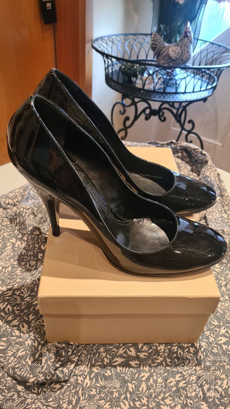 Burberry Scarpe da donna: Burberry Lack Pumps, Schwarz, Gr. 40, Elegant – Usato da Dussnang venduto da Mak13 1