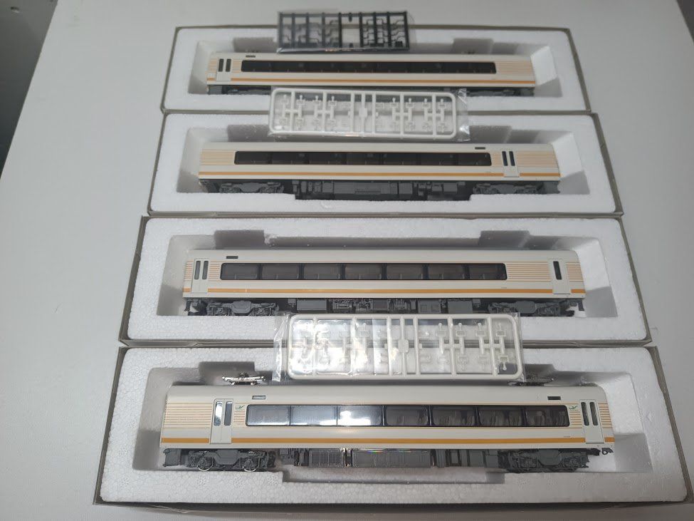 Kato Modellini di ferrovie: KATO Triebzug  3-501 – Nuovo (secondo la descrizione) da Amlikon-Bissegg venduto da Bienenlok 2